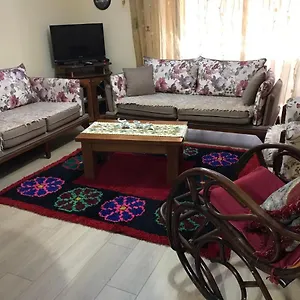 https://laku-apartment-at-the-heart-of-tirana.albaniahotels.org